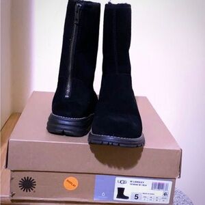 NEW UGG Langley Boots